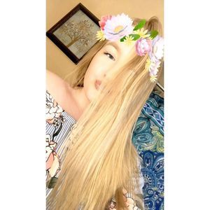 Meet your Posher, Danielle